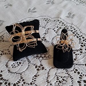 Elegant Gold Floral Jewelry Set